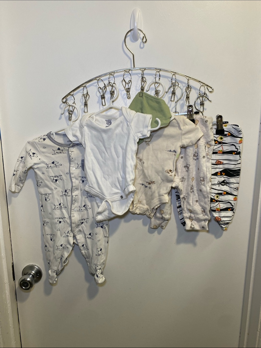 Gerber, Little one,Carter, White & Neutral Printed Baby One-Piece Footies Set